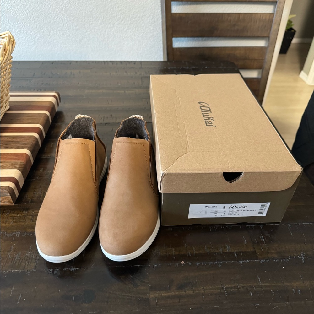 Olukai booties